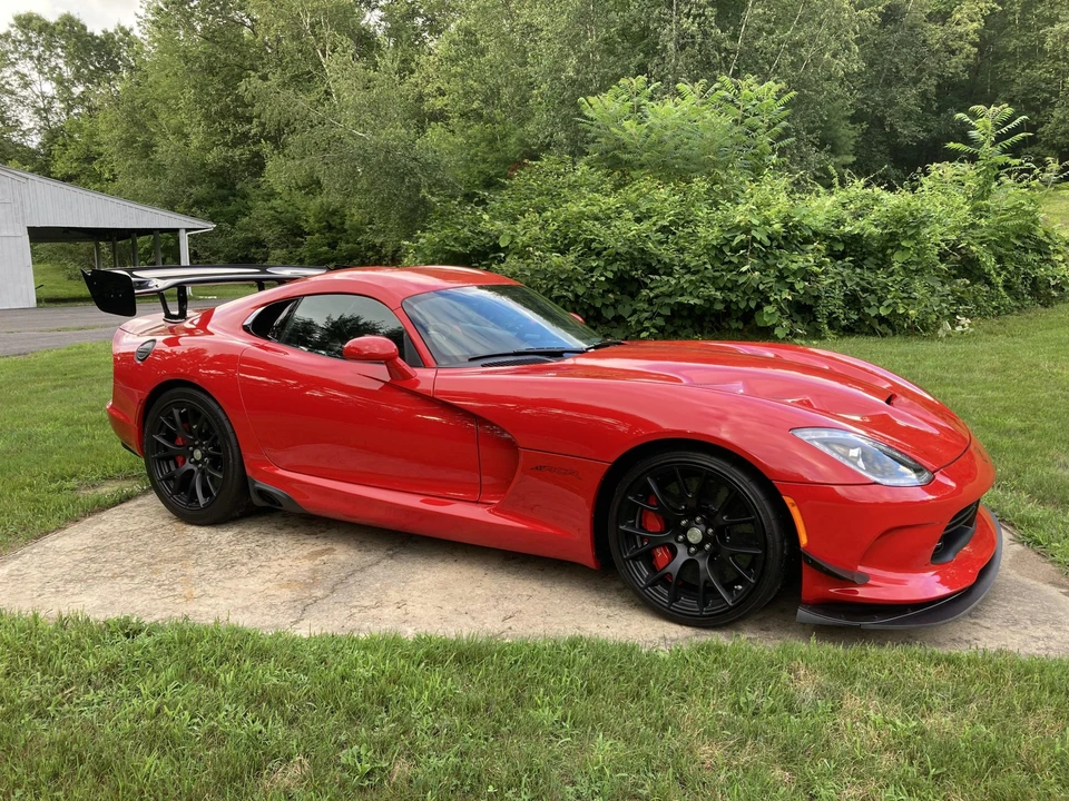 2017 Dodge Viper ACR 5th Gen - Image 2 of 31