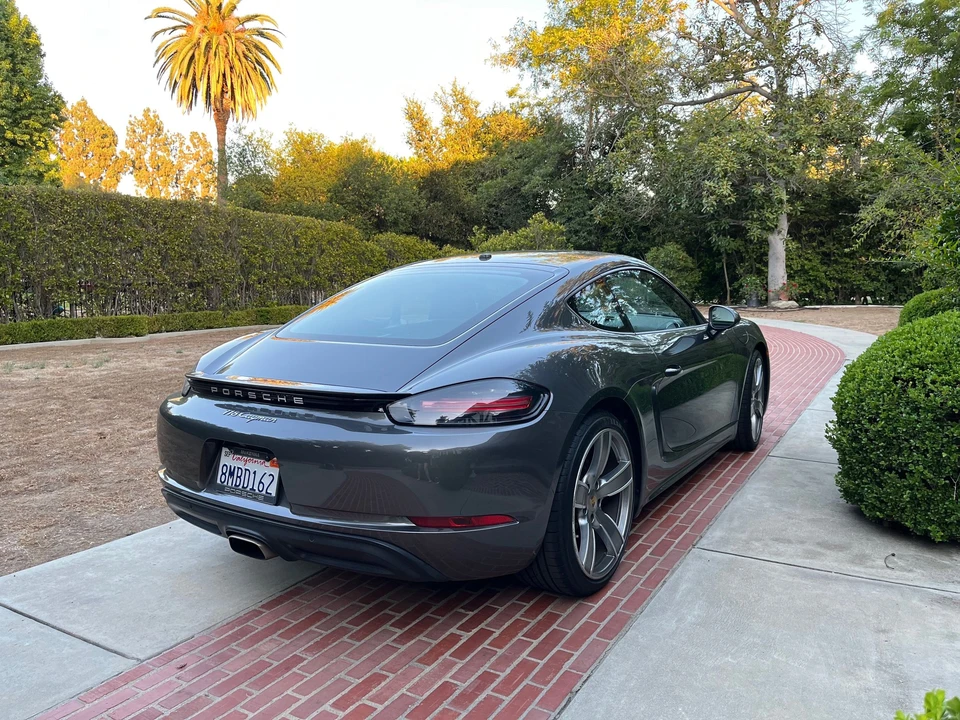 2019 Porsche 718 Cayman - Image 8 of 22