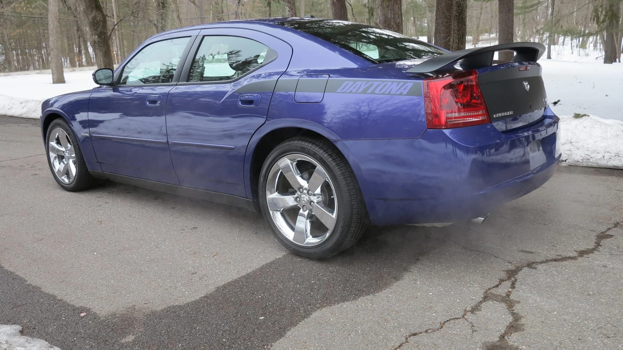 2007 Dodge Charger 6th Gen - Image 28 of 31