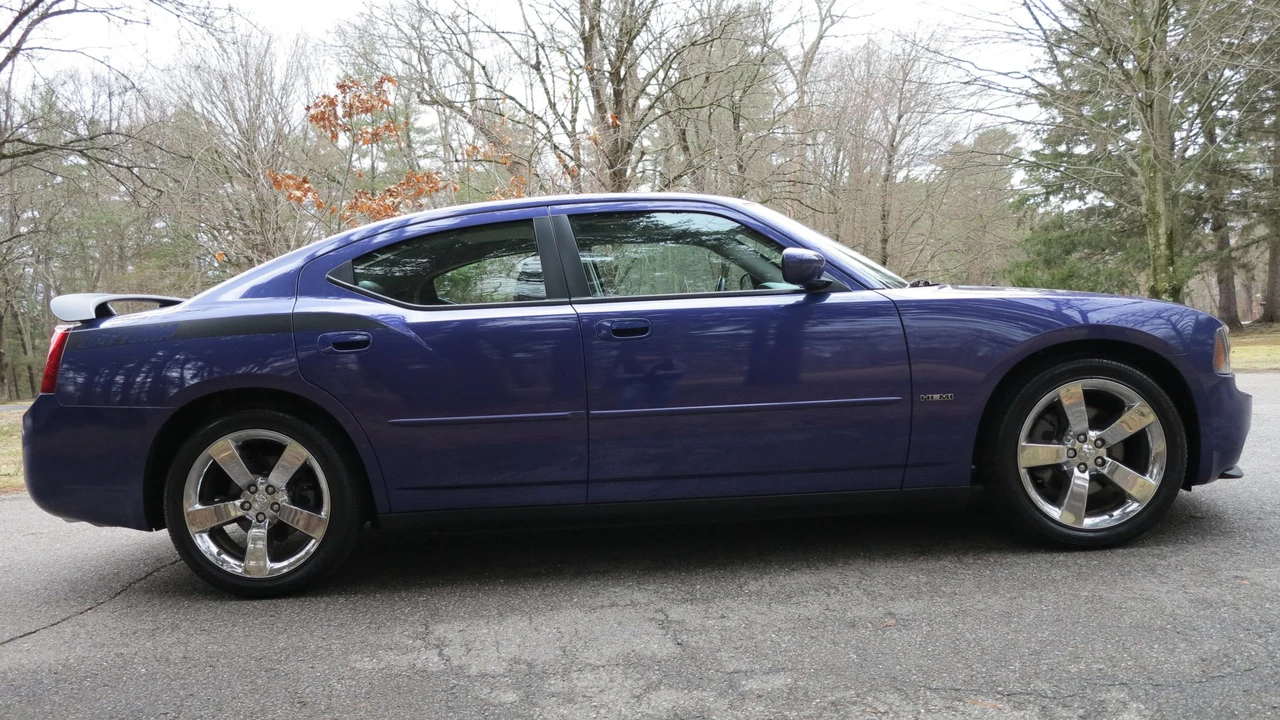 2007 Dodge Charger 6th Gen - Image 12 of 31