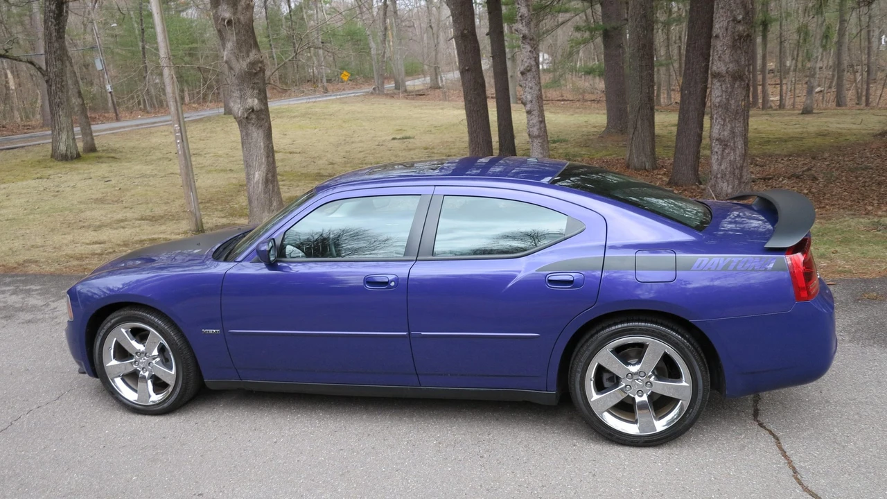 2007 Dodge Charger 6th Gen - Image 21 of 31