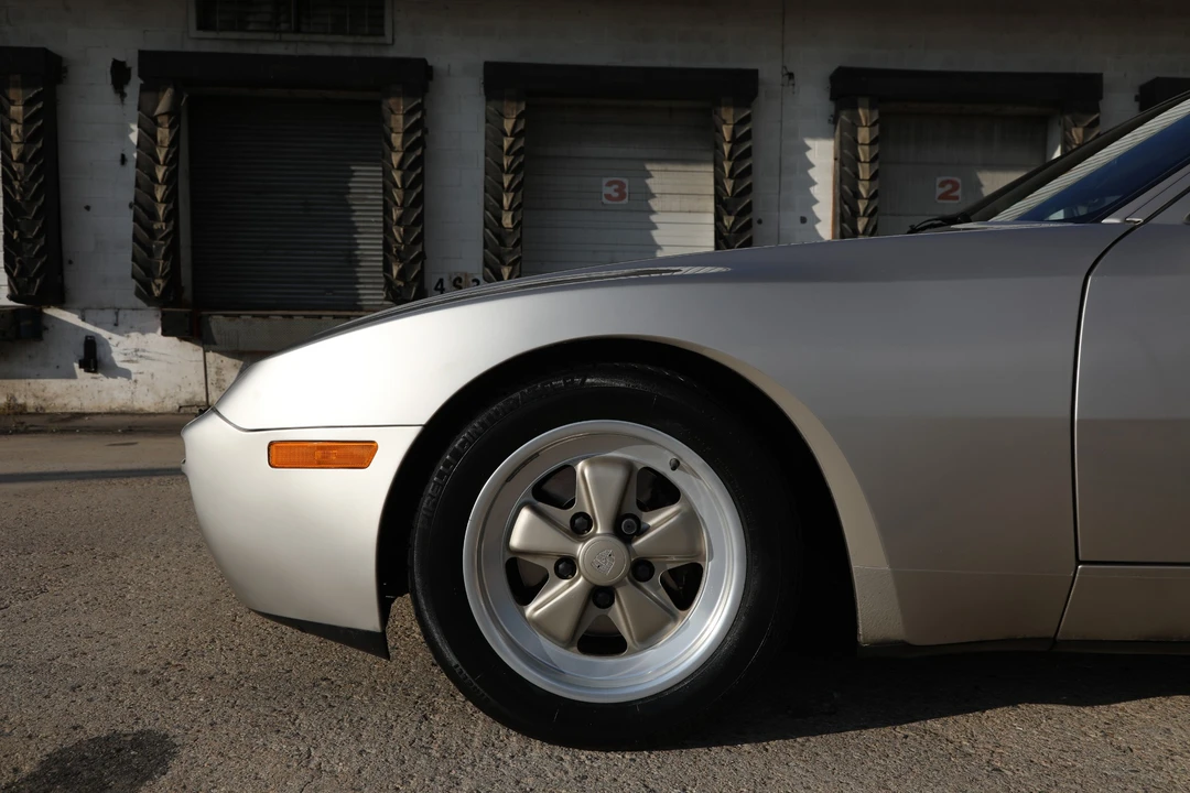 1986 Porsche 944 Turbo - Image 17 of 31