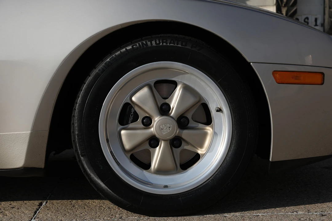 1986 Porsche 944 Turbo - Image 23 of 31
