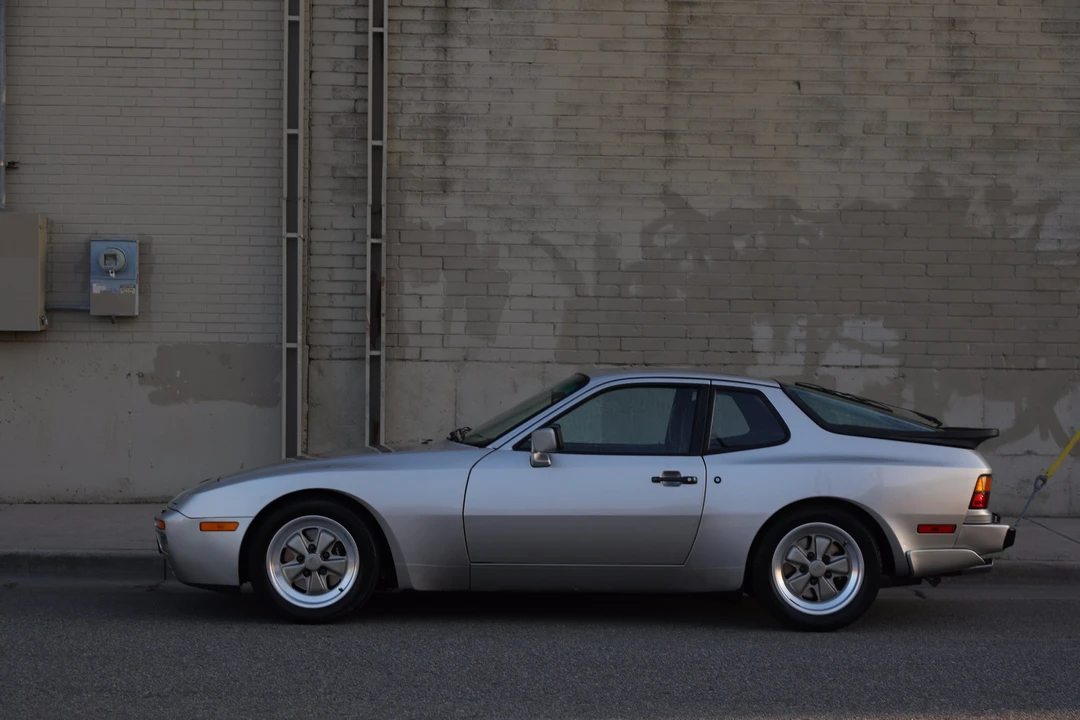 1986 Porsche 944 Turbo - Image 11 of 31