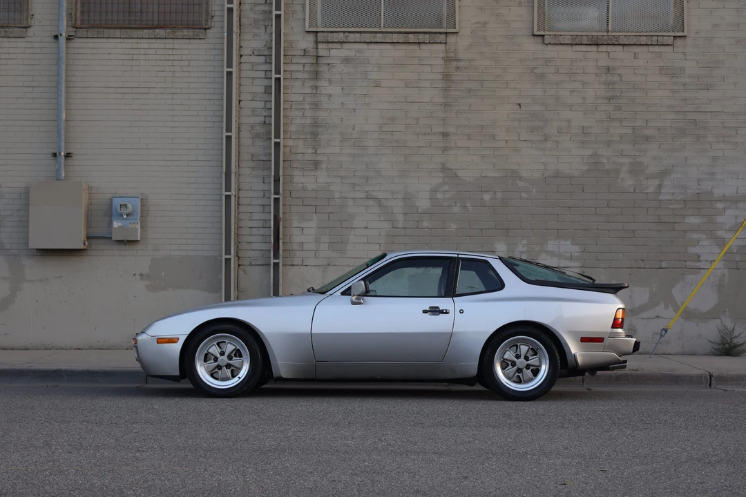 1986 Porsche 944 Turbo - Image 12 of 31