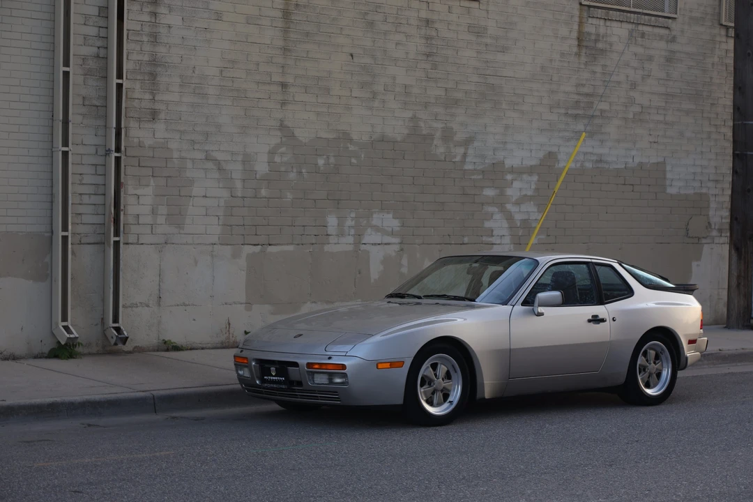 1986 Porsche 944 Turbo - Image 13 of 31