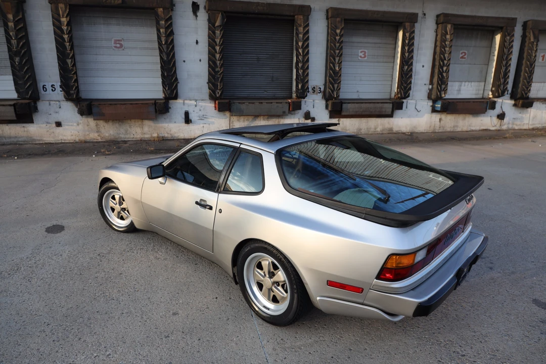 1986 Porsche 944 Turbo - Image 8 of 31