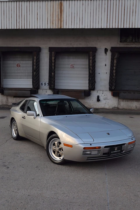 1986 Porsche 944 Turbo - Image 14 of 31