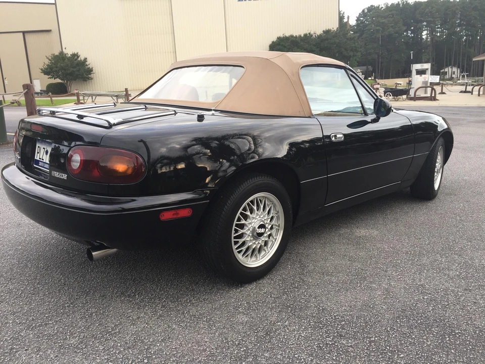 1992 Mazda NA MX-5 Miata - Image 17 of 31