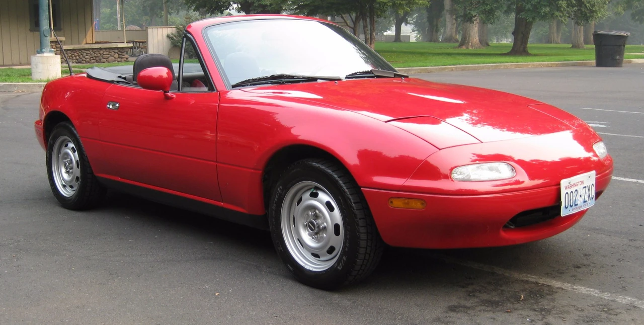 1992 Mazda NA MX-5 Miata - Image 2 of 31