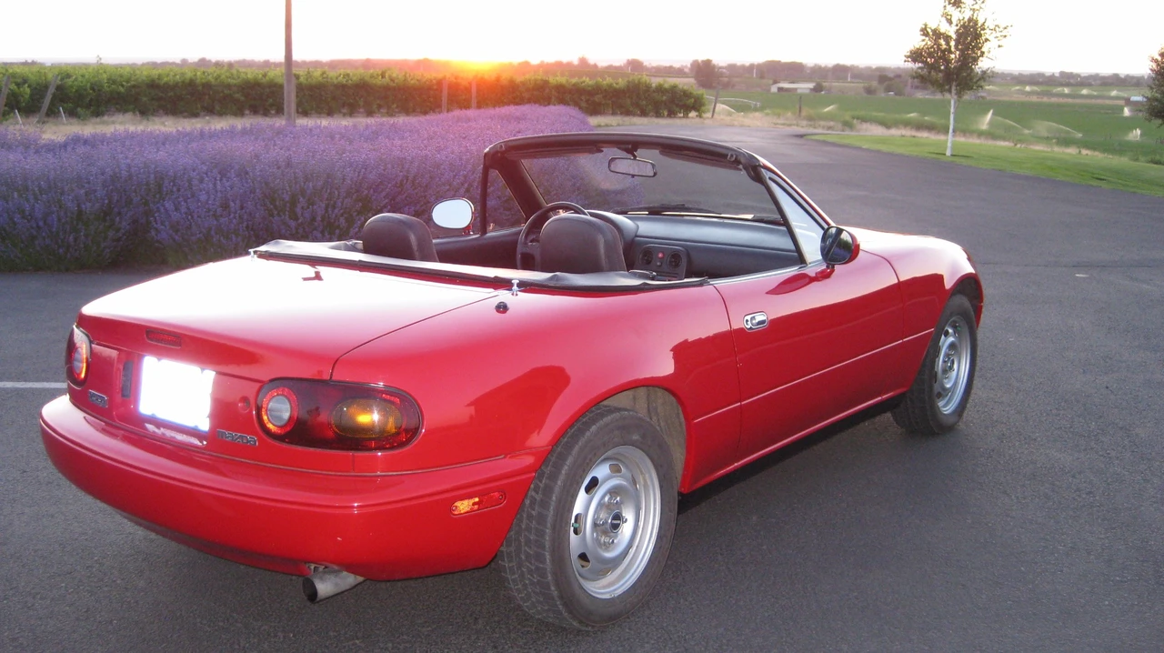 1992 Mazda NA MX-5 Miata - Image 8 of 31