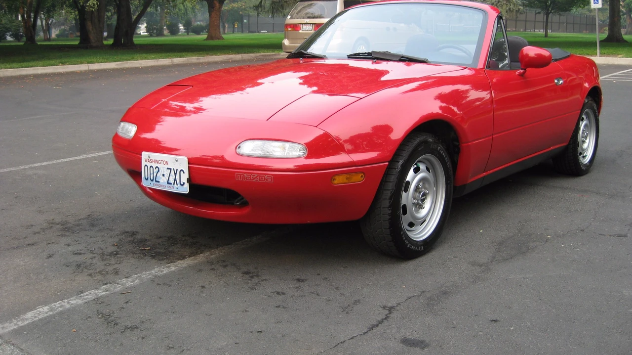 1992 Mazda NA MX-5 Miata - Image 5 of 31
