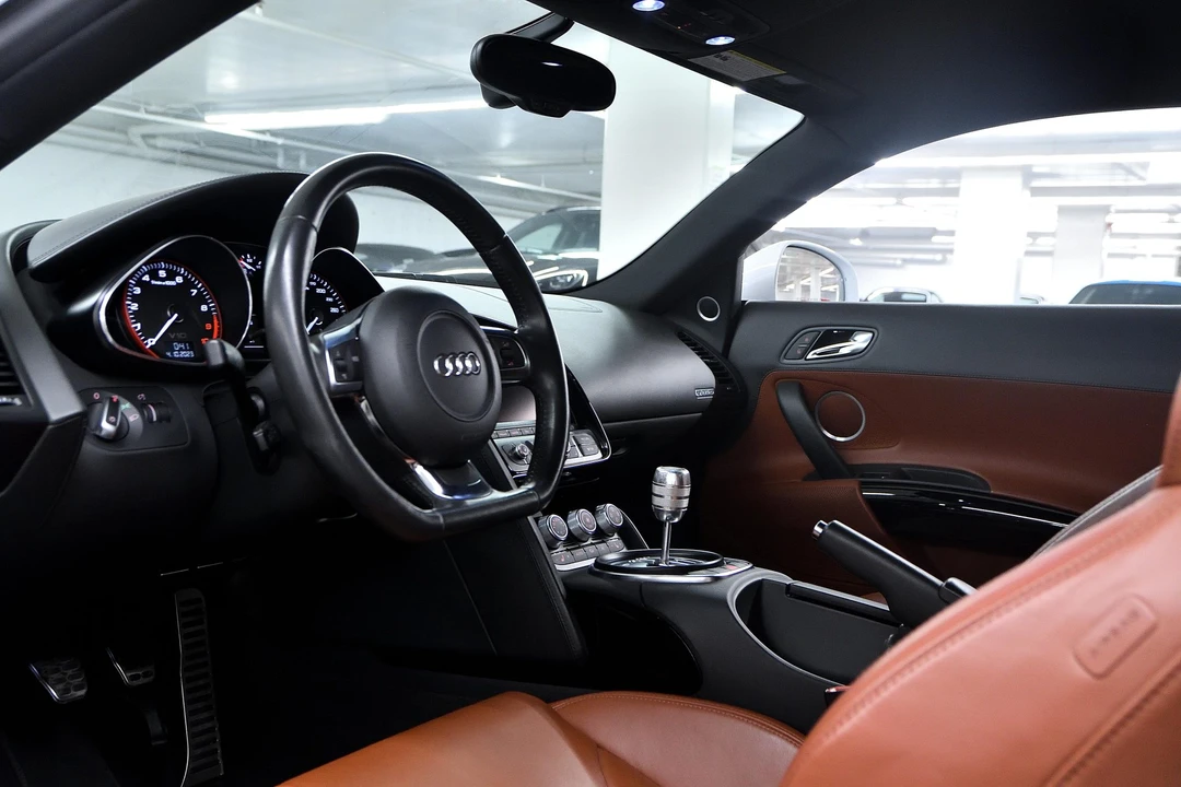 2012 Audi 42 R8 - Image 30 of 31