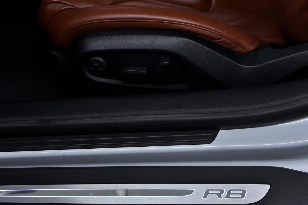 2012 Audi 42 R8 - Image 23 of 31