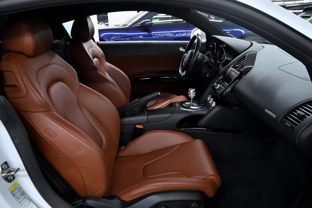 2012 Audi 42 R8 - Image 27 of 31