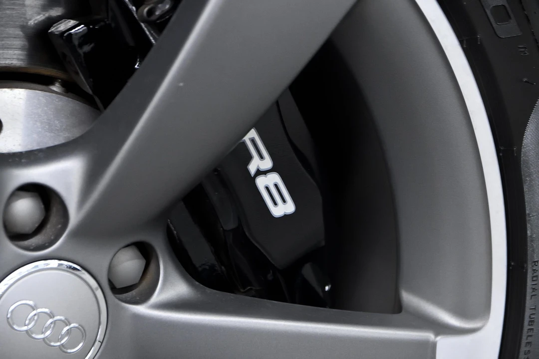 2012 Audi 42 R8 - Image 18 of 31