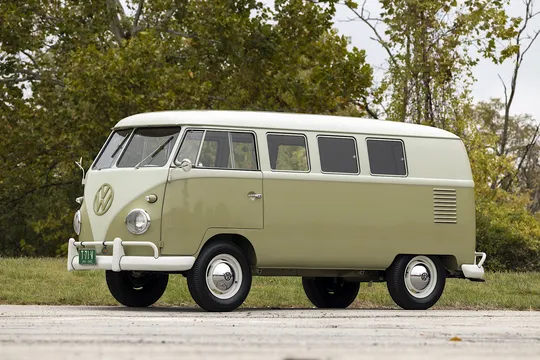 1961 Volkswagen Split-Window Bus - Image 4 of 31