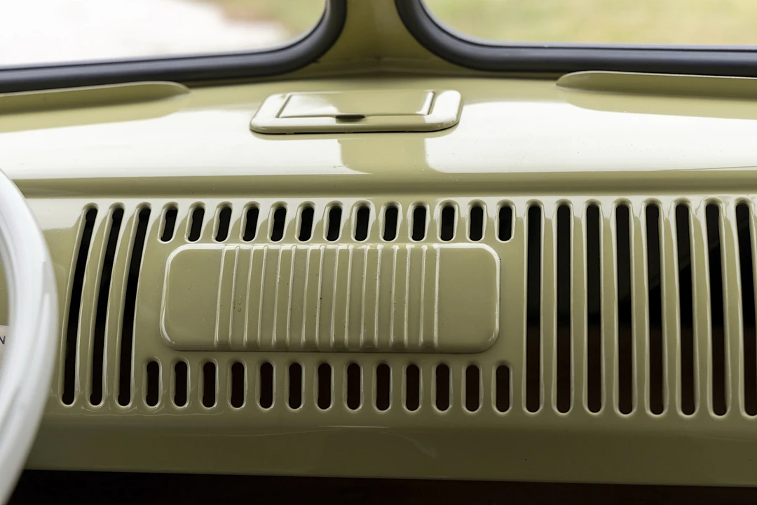 1961 Volkswagen Split-Window Bus - Image 31 of 31