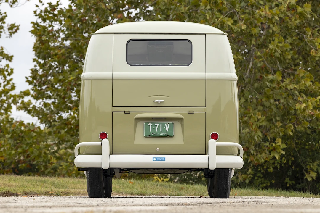 1961 Volkswagen Split-Window Bus - Image 12 of 31