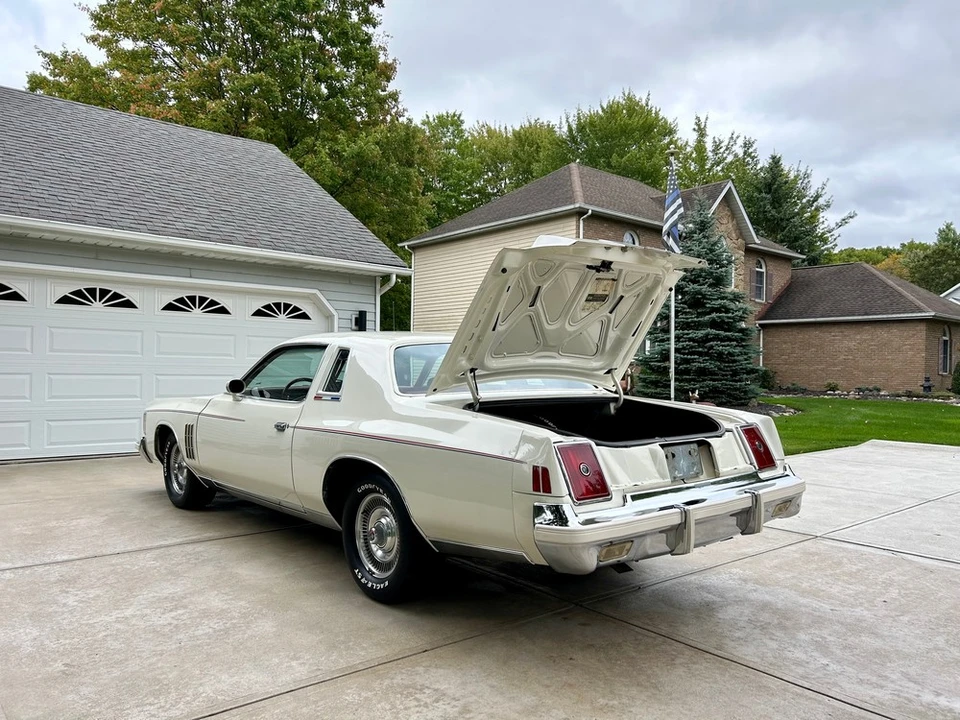1979 Chrysler Cordoba - Image 26 of 31
