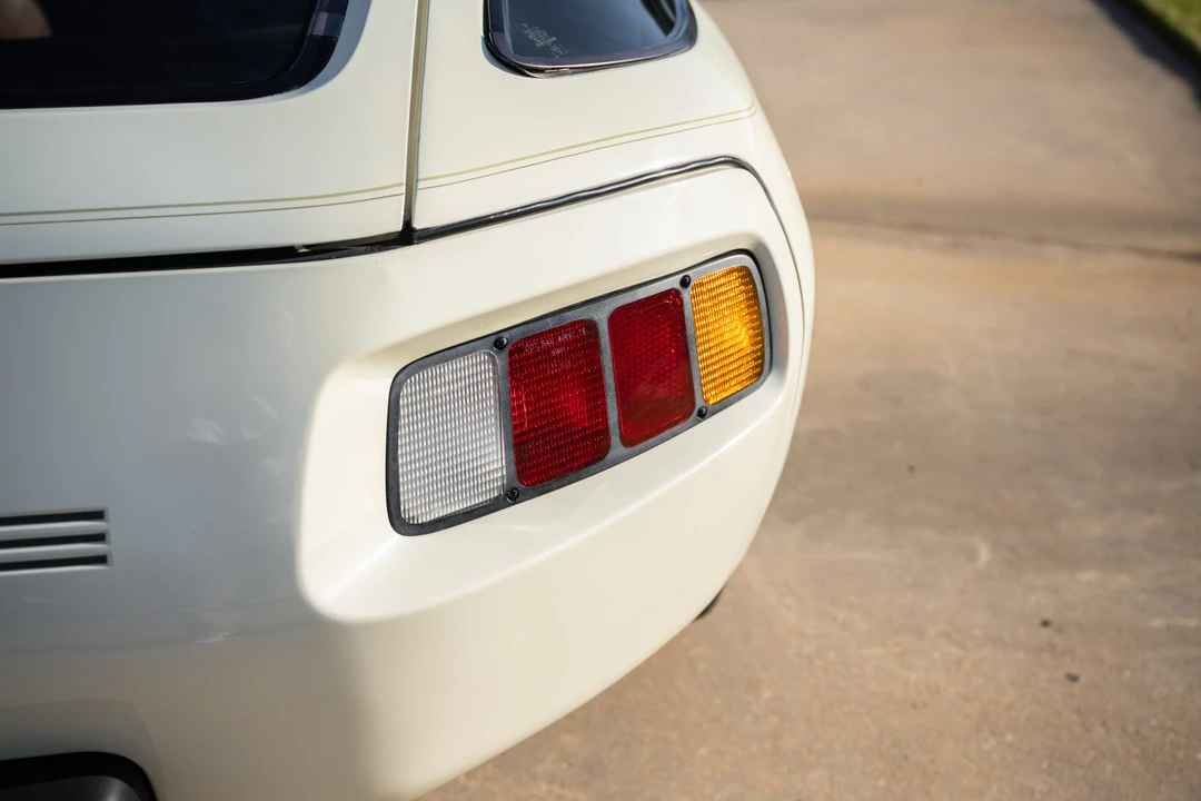 1981 Porsche 928 - Image 17 of 31