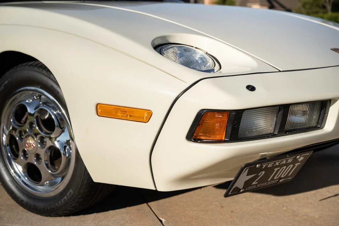 1981 Porsche 928 - Image 14 of 31