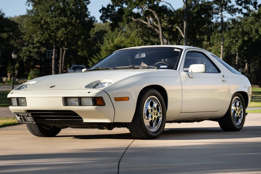 1981 Porsche 928 - Image 1 of 31