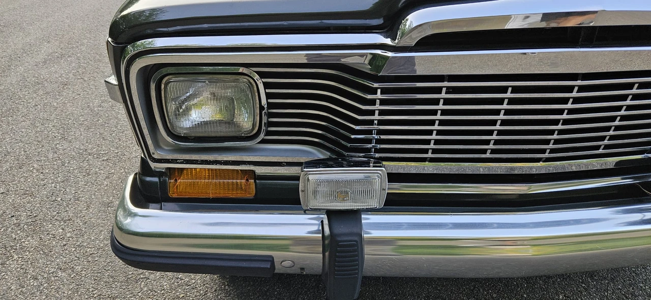 1983 Jeep SJ Wagoneer - Image 10 of 31