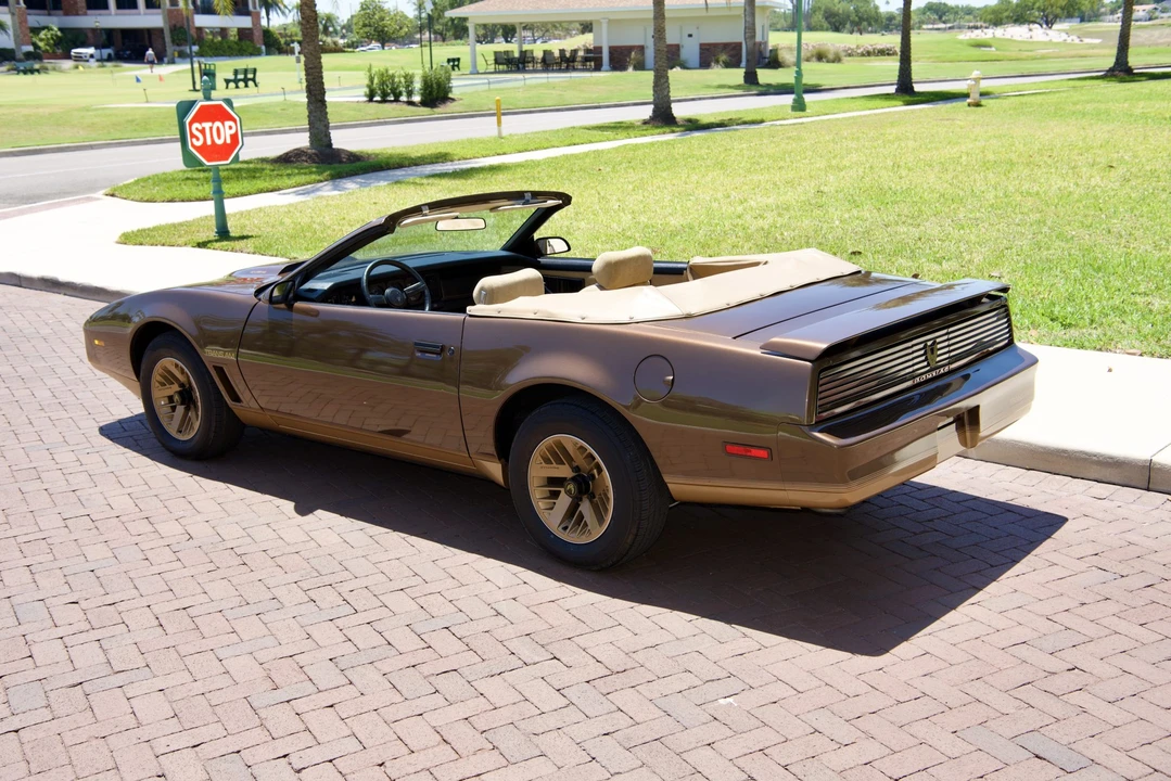 1984 Pontiac Firebird Trans Am 3rd Gen - Image 22 of 31