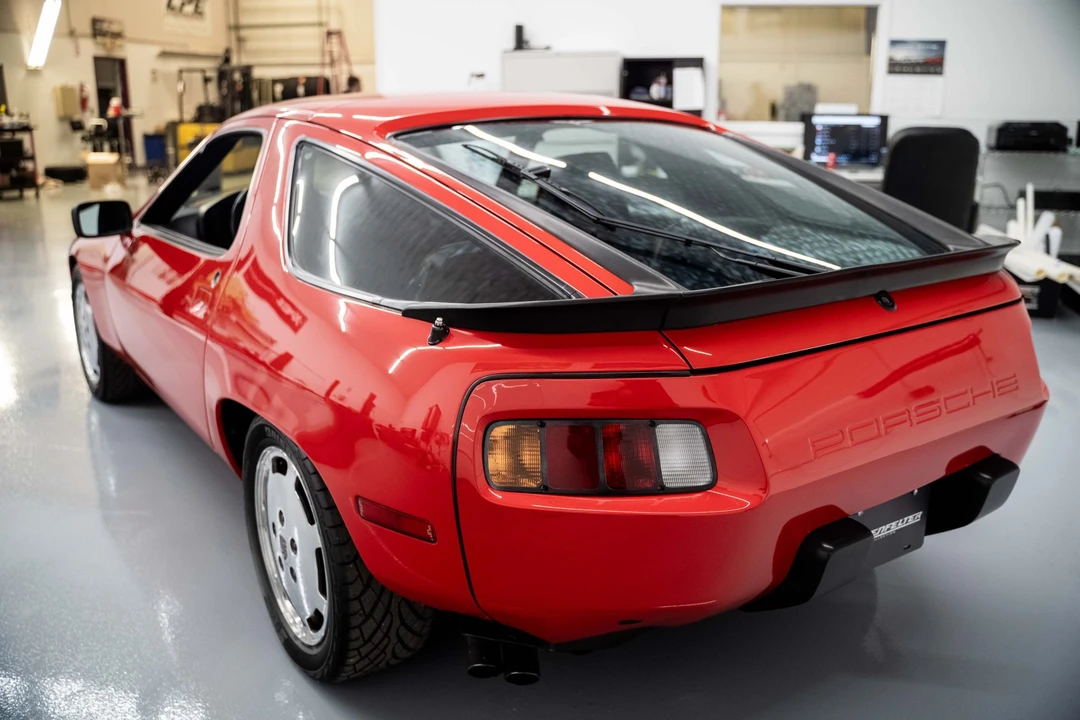 1984 Porsche 928 S - Image 12 of 31