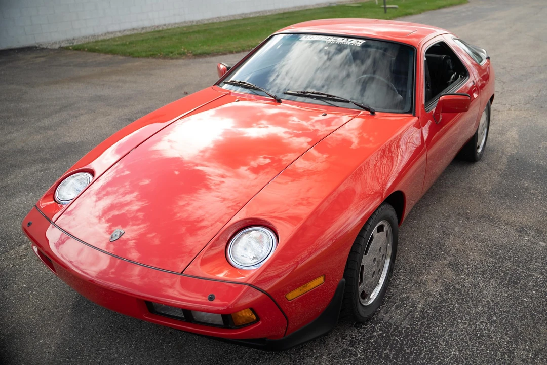 1984 Porsche 928 S - Image 7 of 31