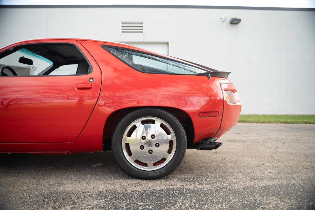 1984 Porsche 928 S - Image 23 of 31