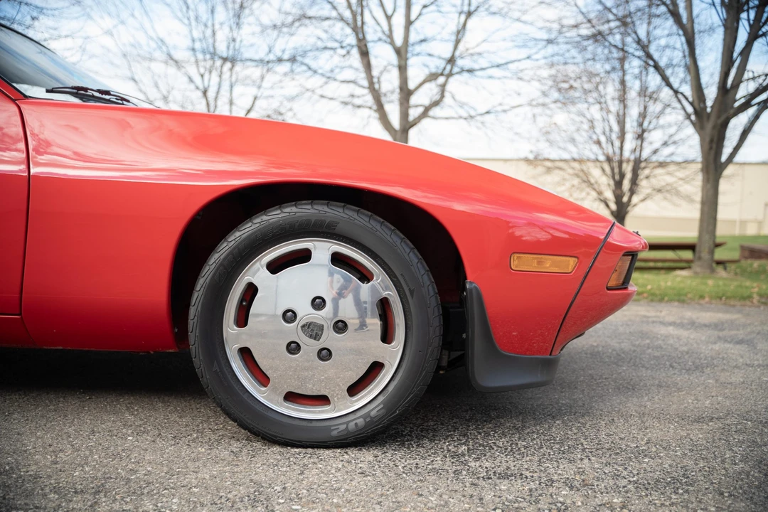 1984 Porsche 928 S - Image 21 of 31