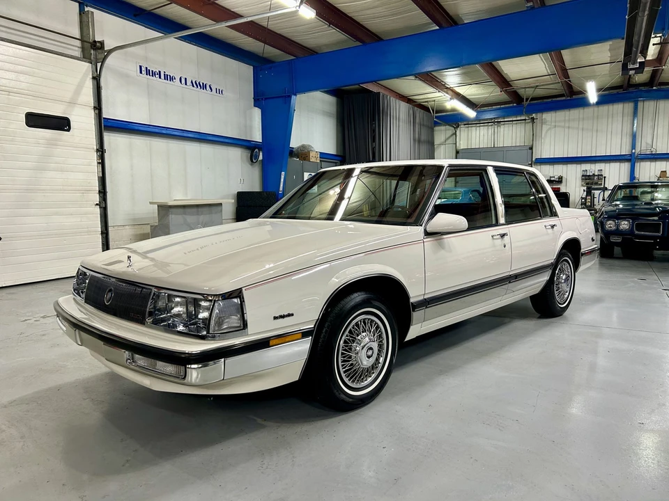 1985 Buick Electra - Image 6 of 31