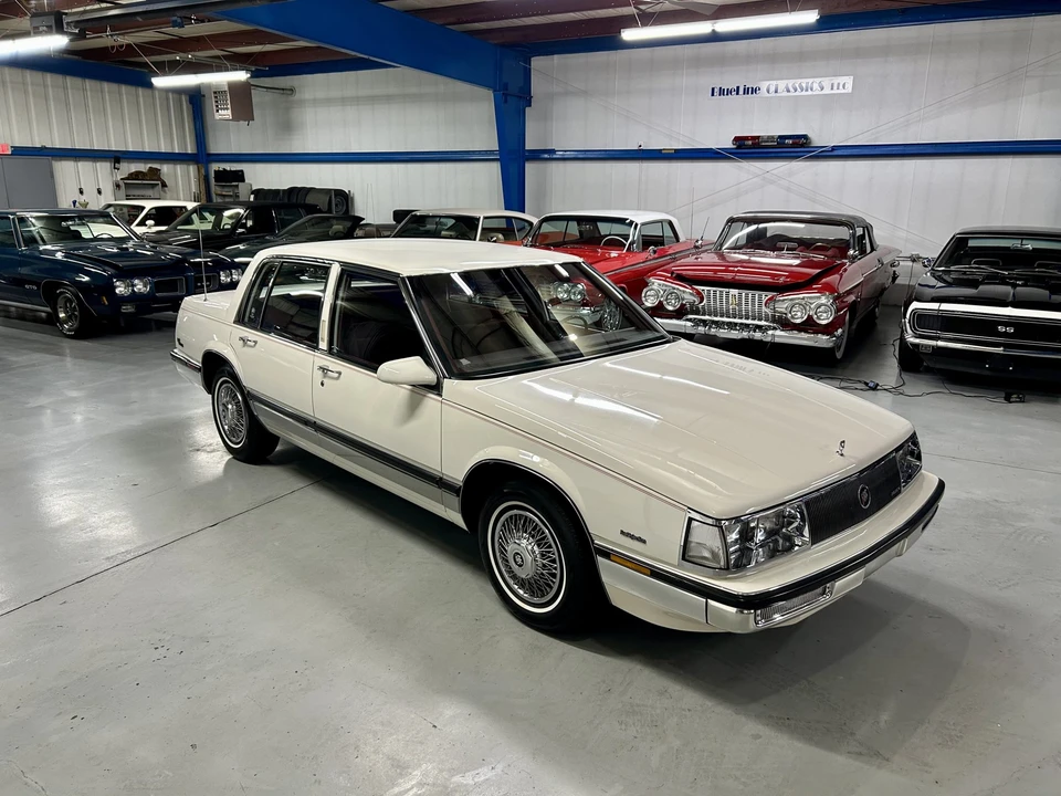 1985 Buick Electra - Image 2 of 31
