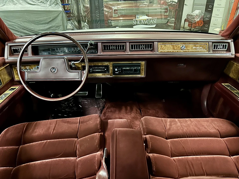 1985 Buick Electra - Image 25 of 31