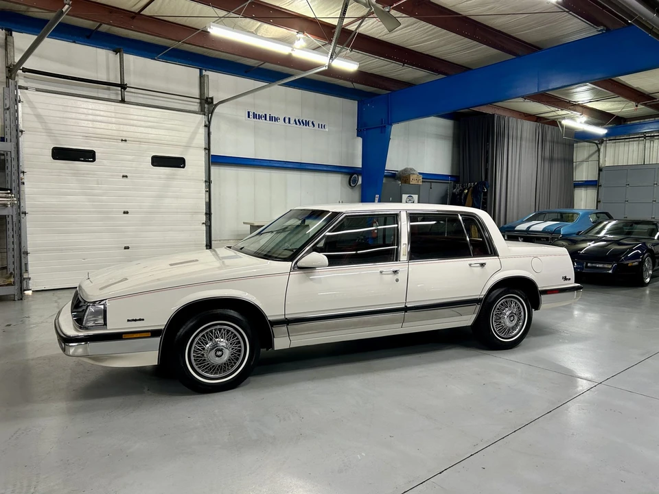 1985 Buick Electra - Image 8 of 31