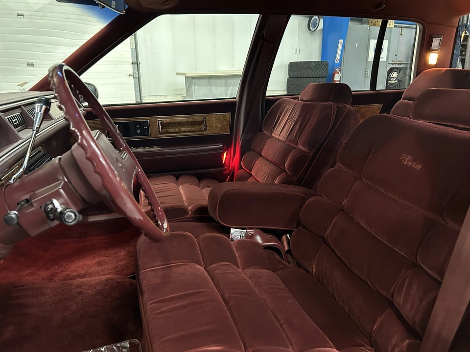 1985 Buick Electra - Image 23 of 31