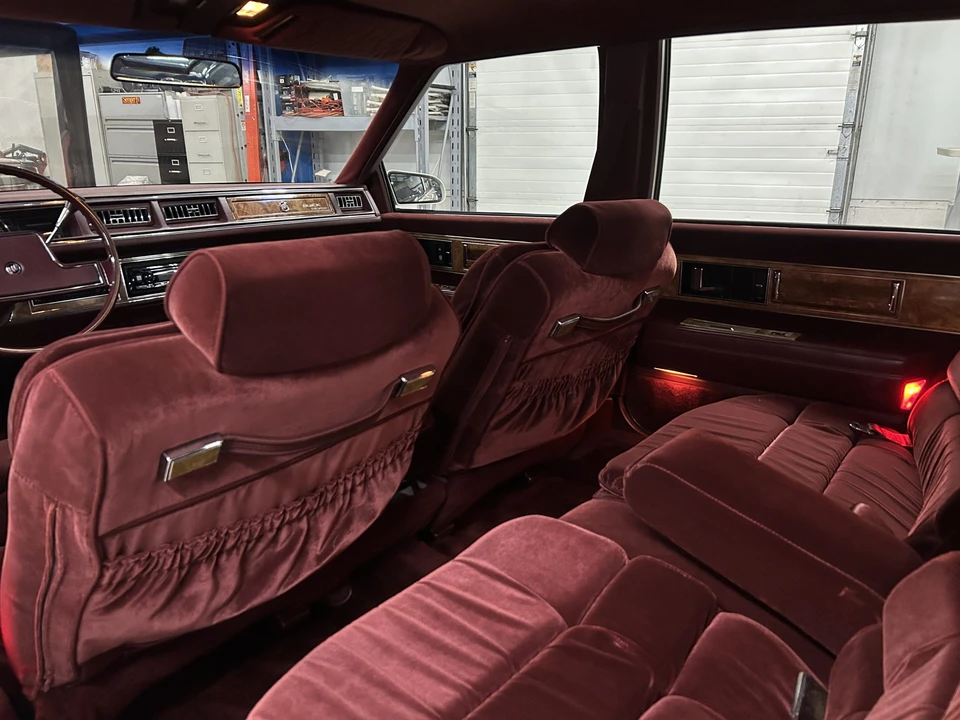1985 Buick Electra - Image 29 of 31