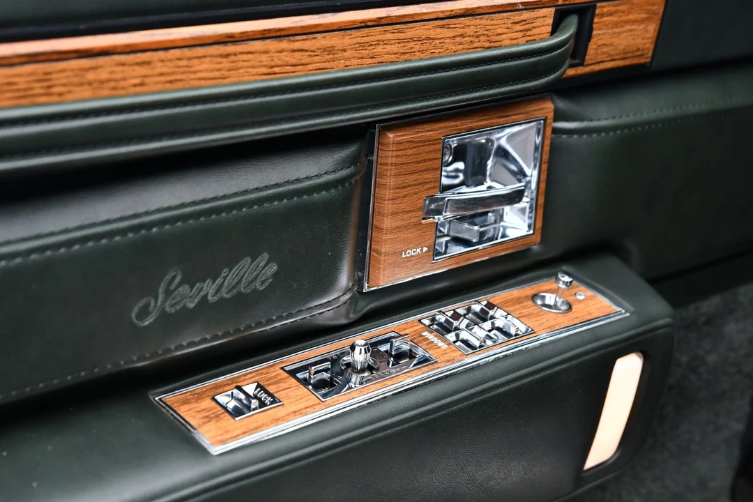 1985 Cadillac Seville - Image 21 of 31
