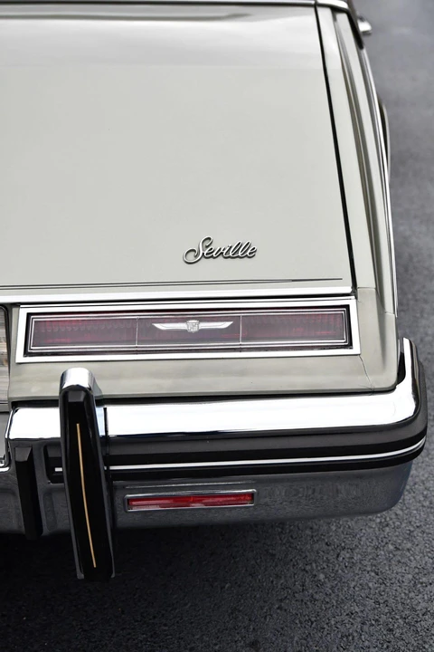 1985 Cadillac Seville - Image 15 of 31