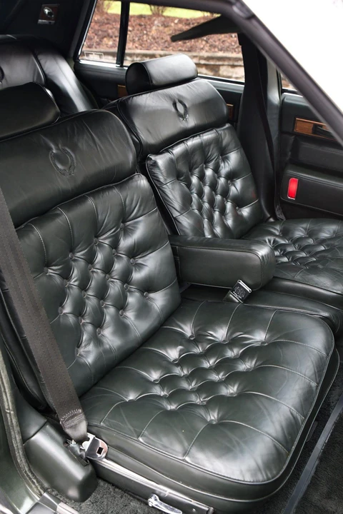 1985 Cadillac Seville - Image 24 of 31