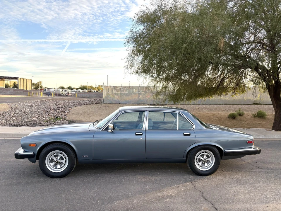 1986 Jaguar XJ Series 3 - Image 7 of 31