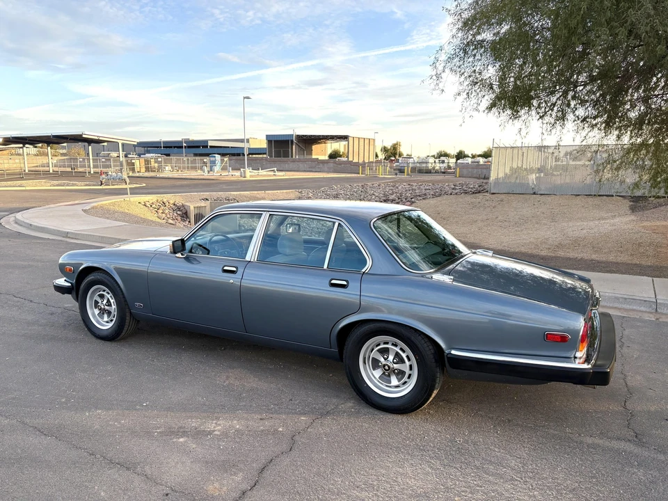 1986 Jaguar XJ Series 3 - Image 9 of 31