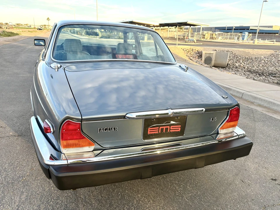 1986 Jaguar XJ Series 3 - Image 13 of 31