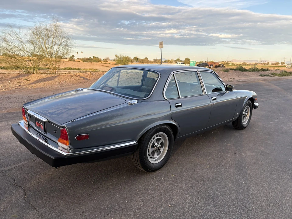 1986 Jaguar XJ Series 3 - Image 17 of 31