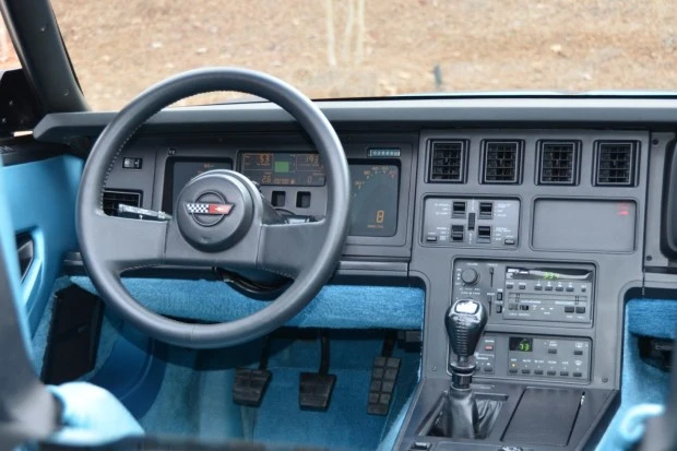 1987 Chevrolet Corvette C4 - Image 5 of 8