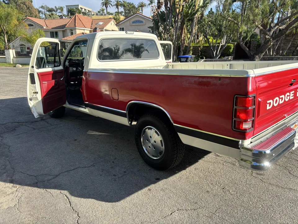1987 Dodge Ram 1st Gen - Image 28 of 31
