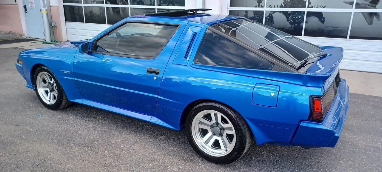 1988 Chrysler Conquest - Image 13 of 31
