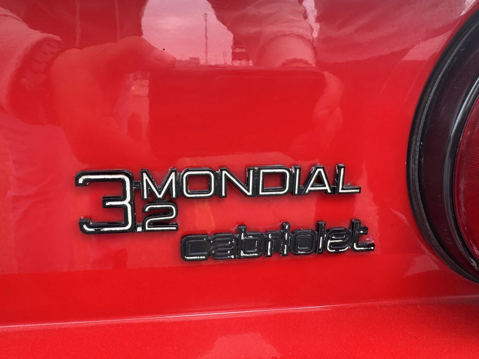 1988 Ferrari Mondial 3.2 - Image 25 of 31